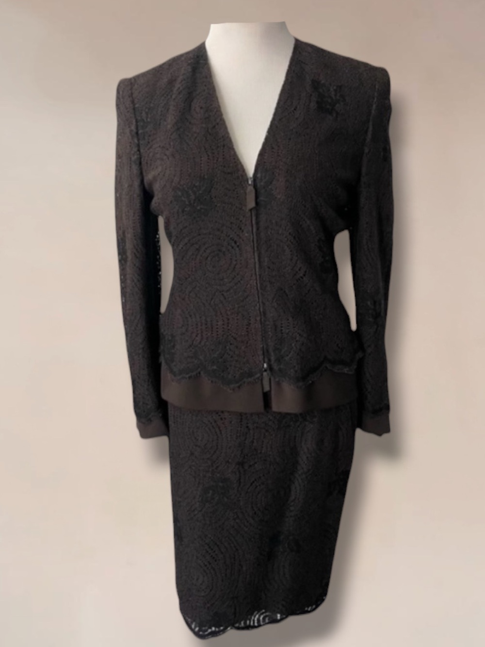 AKRIS LACE SUIT JACKET SKIRT SIZE 6 SWITZERLAND - Picture 12 of 17